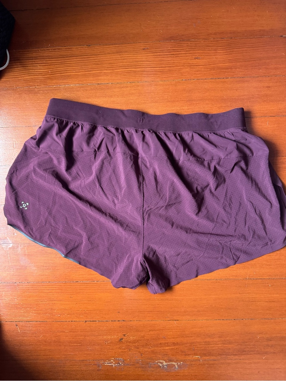 lululemon athletica men’s shorts in plum